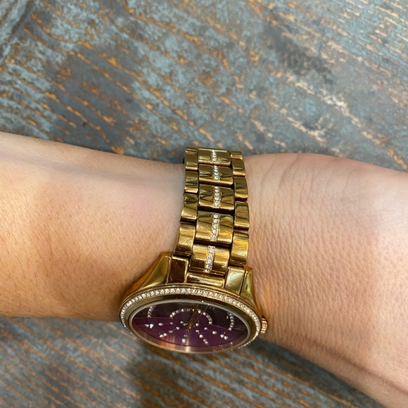 Michael Kors Watch - Picture 3 of 7